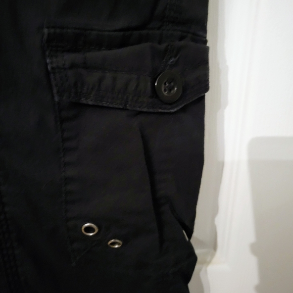 Black Cotton Cargo Capris Shorts - Picture 3 of 4